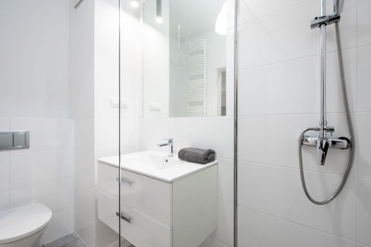 Warsaw Night Apartments Menica Residence Extérieur photo